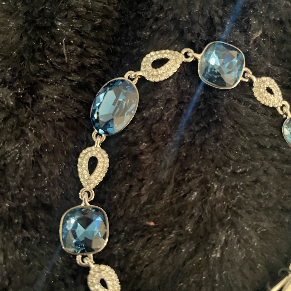 NWT Sapphire and Diamond costume bracelet - Picture 4 of 6